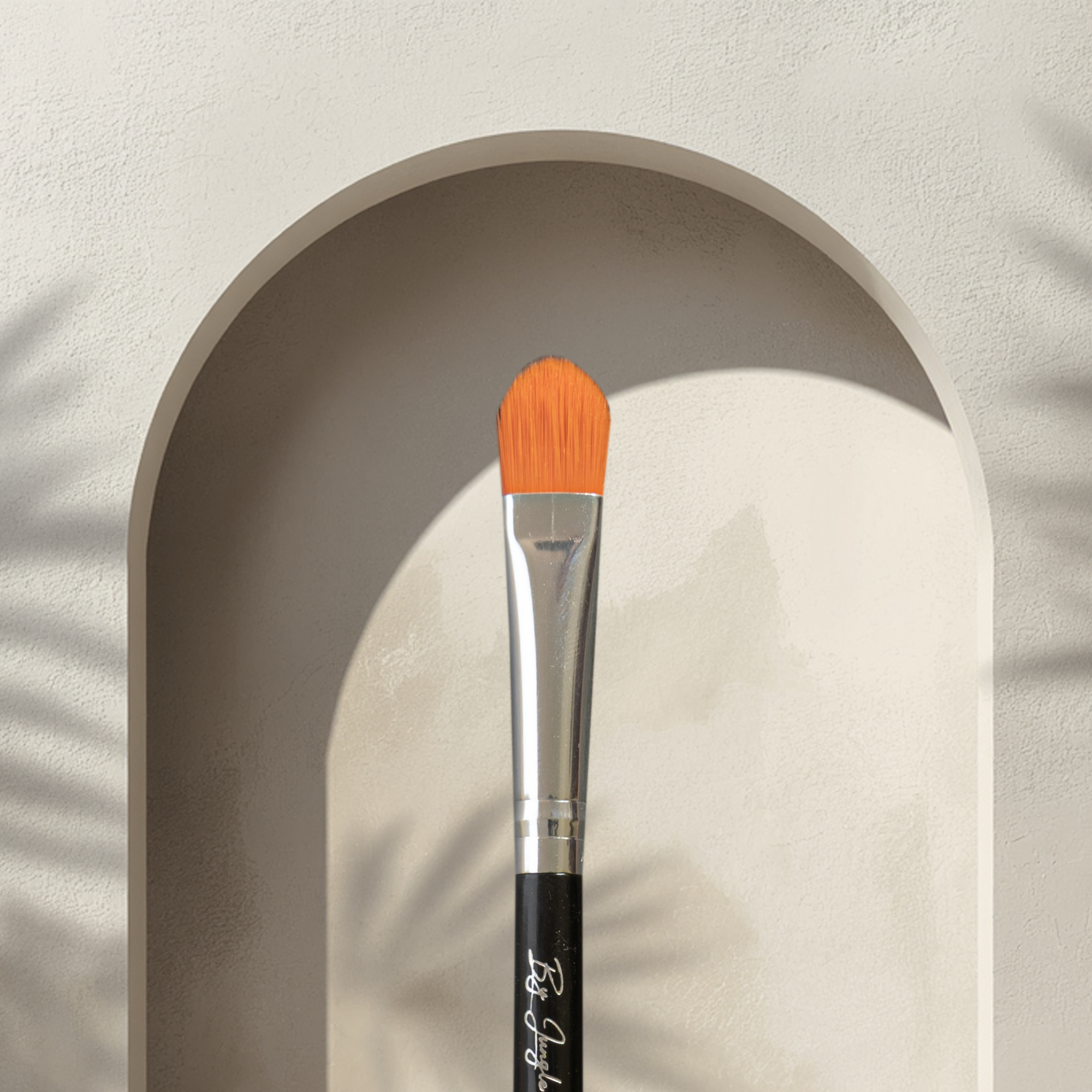 M15 Synthetic Vegan Cut Crease Brush