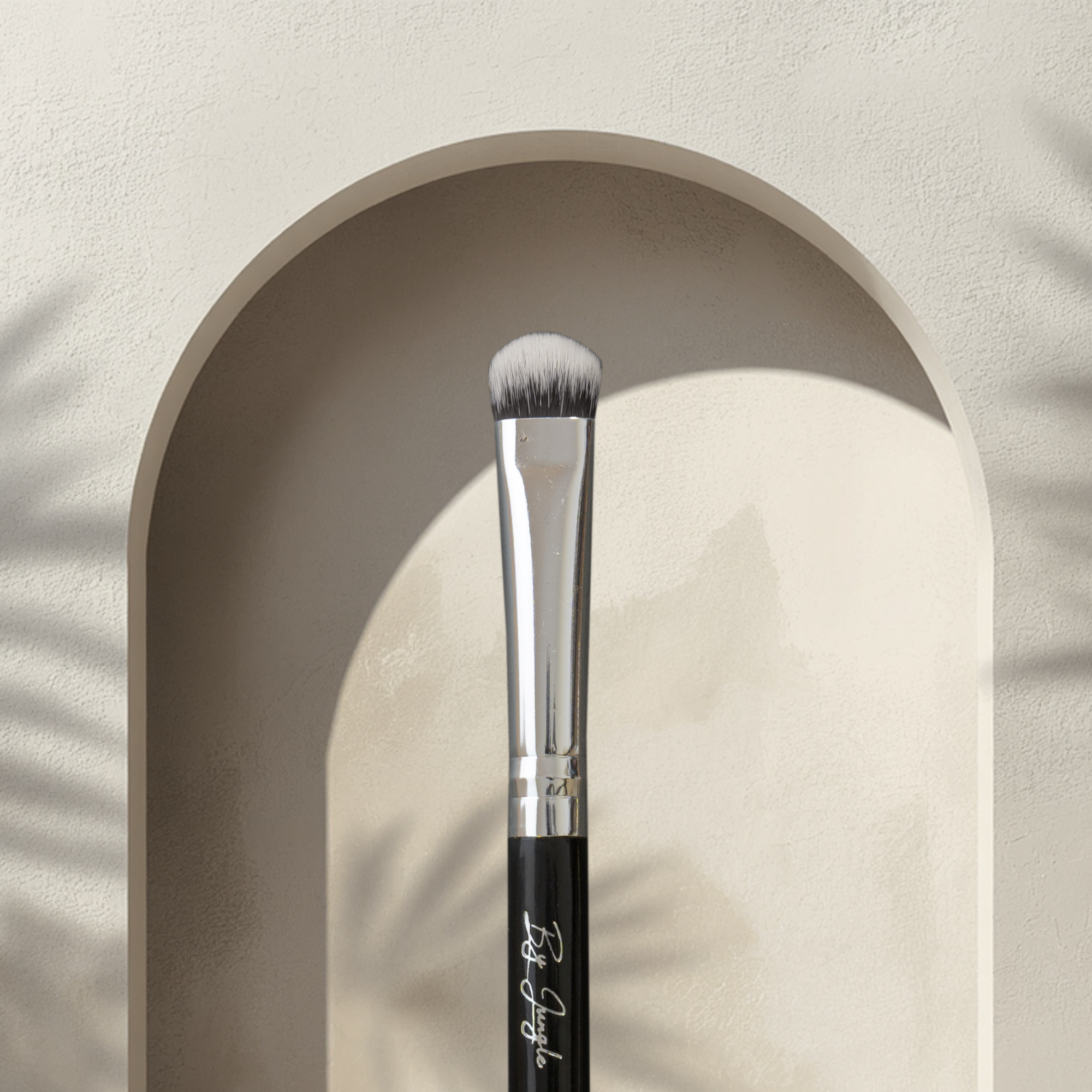 M4 Synthetic Vegan Smudging Brush