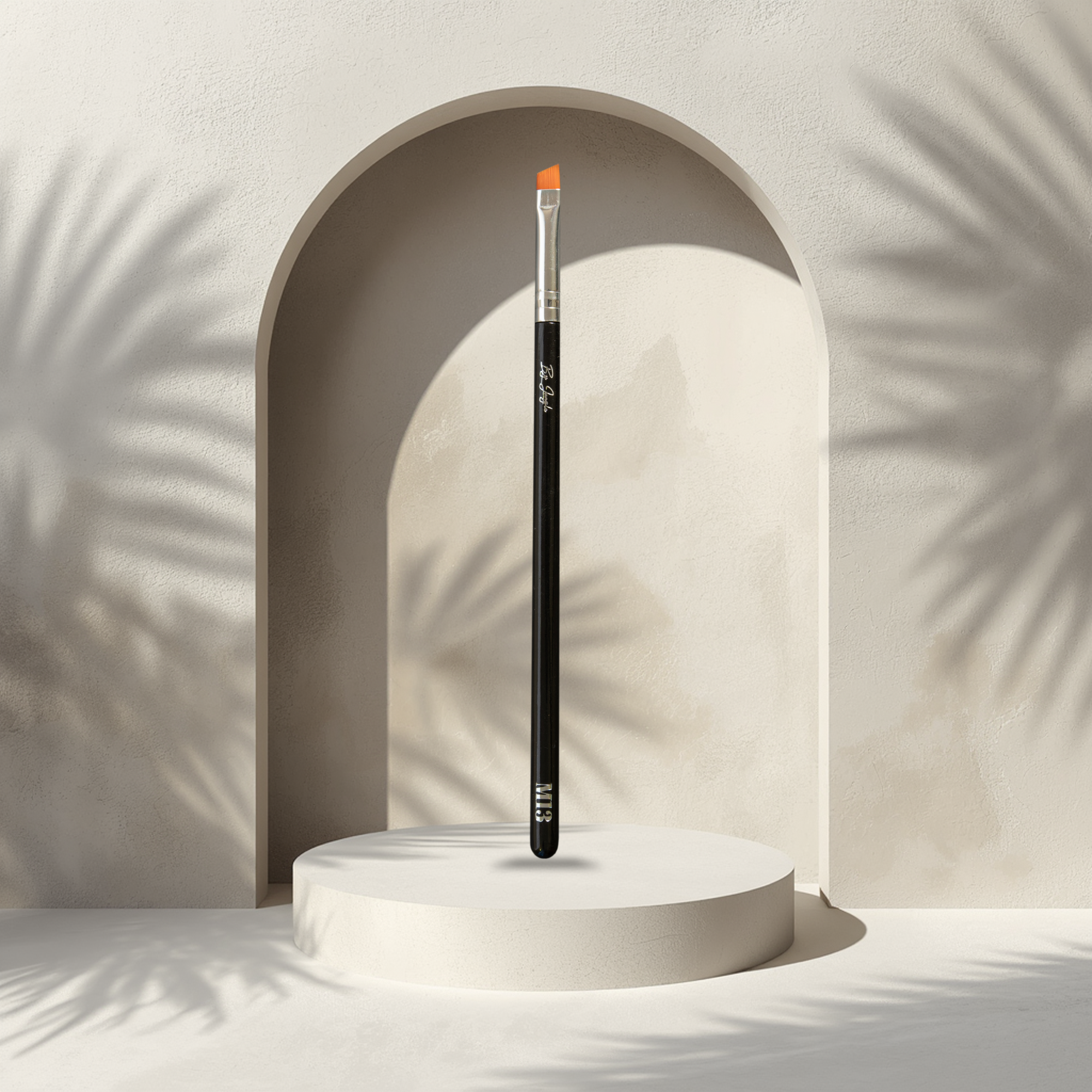 M13 Small Synthetic Liner Brush